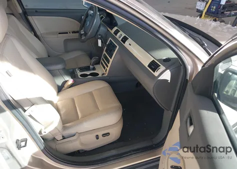 2008 Mercury Sable Premier z USA, uszkodzony, nr VIN 1MEHM42W78G615694